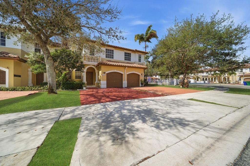 Photo of 14122 SW 51st Court, Miramar, FL 33027 (MLS # F10555514)