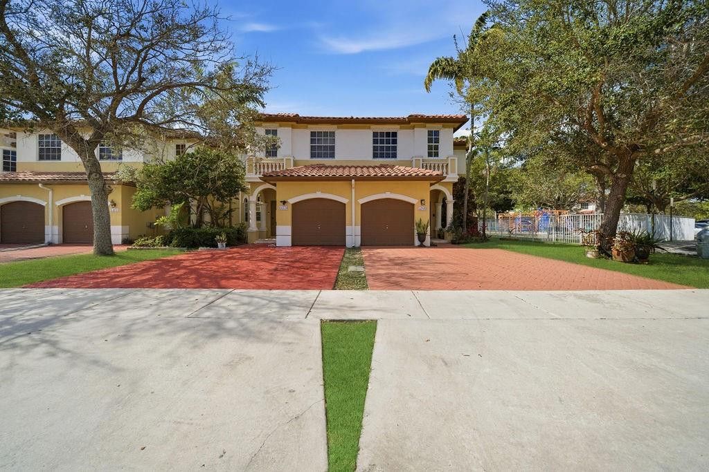 Photo of 14122 SW 51st Court, Miramar, FL 33027 (MLS # F10555514)