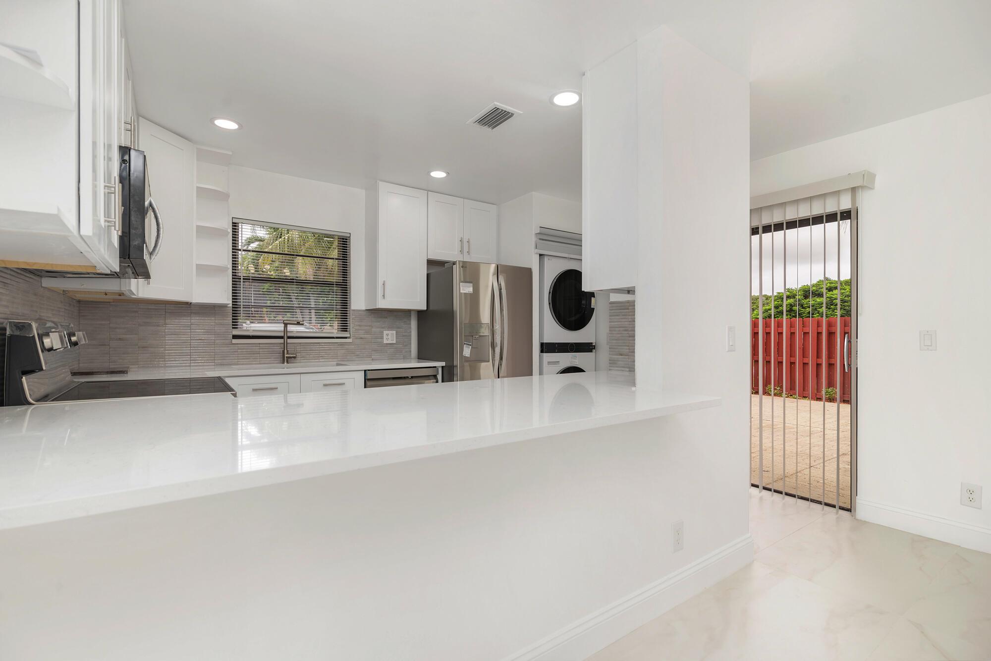 JUPITER LAKES TOWNHOMES C - Residential