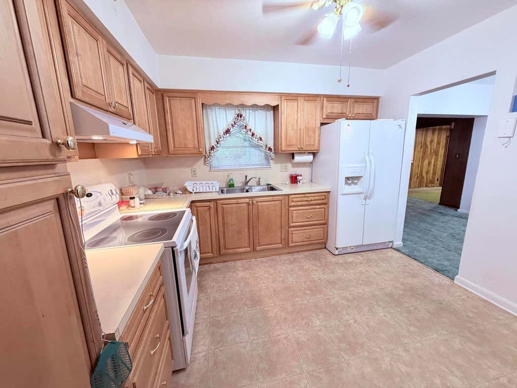 Photo of 701 SW 64TH Terrace, Pembroke Pines, FL 33023 (MLS # B26060259)