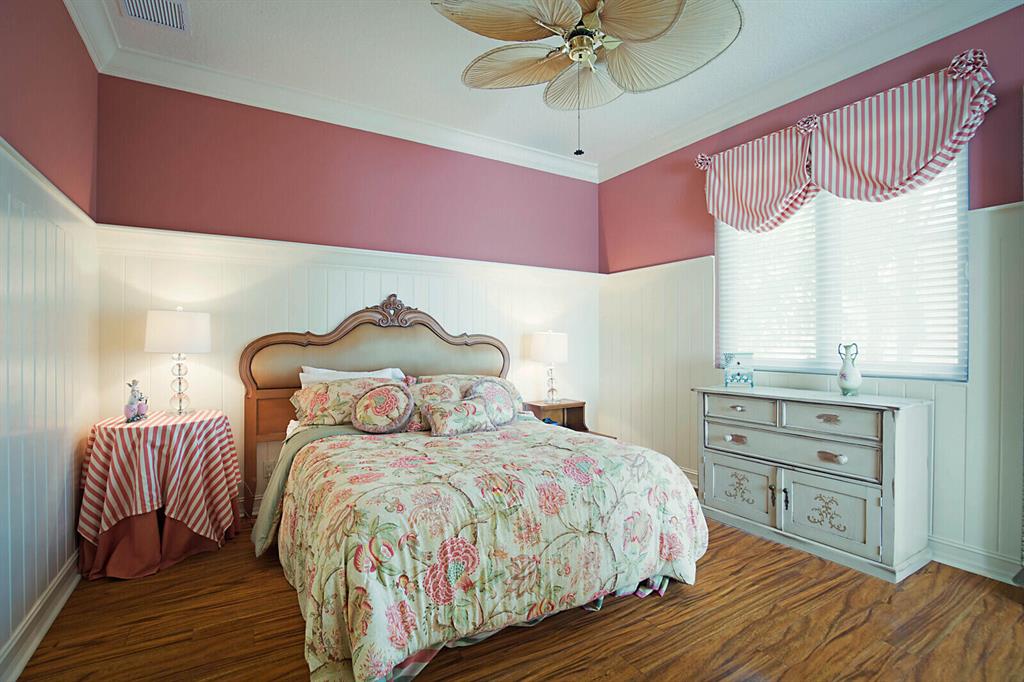 The Oaks - Residential