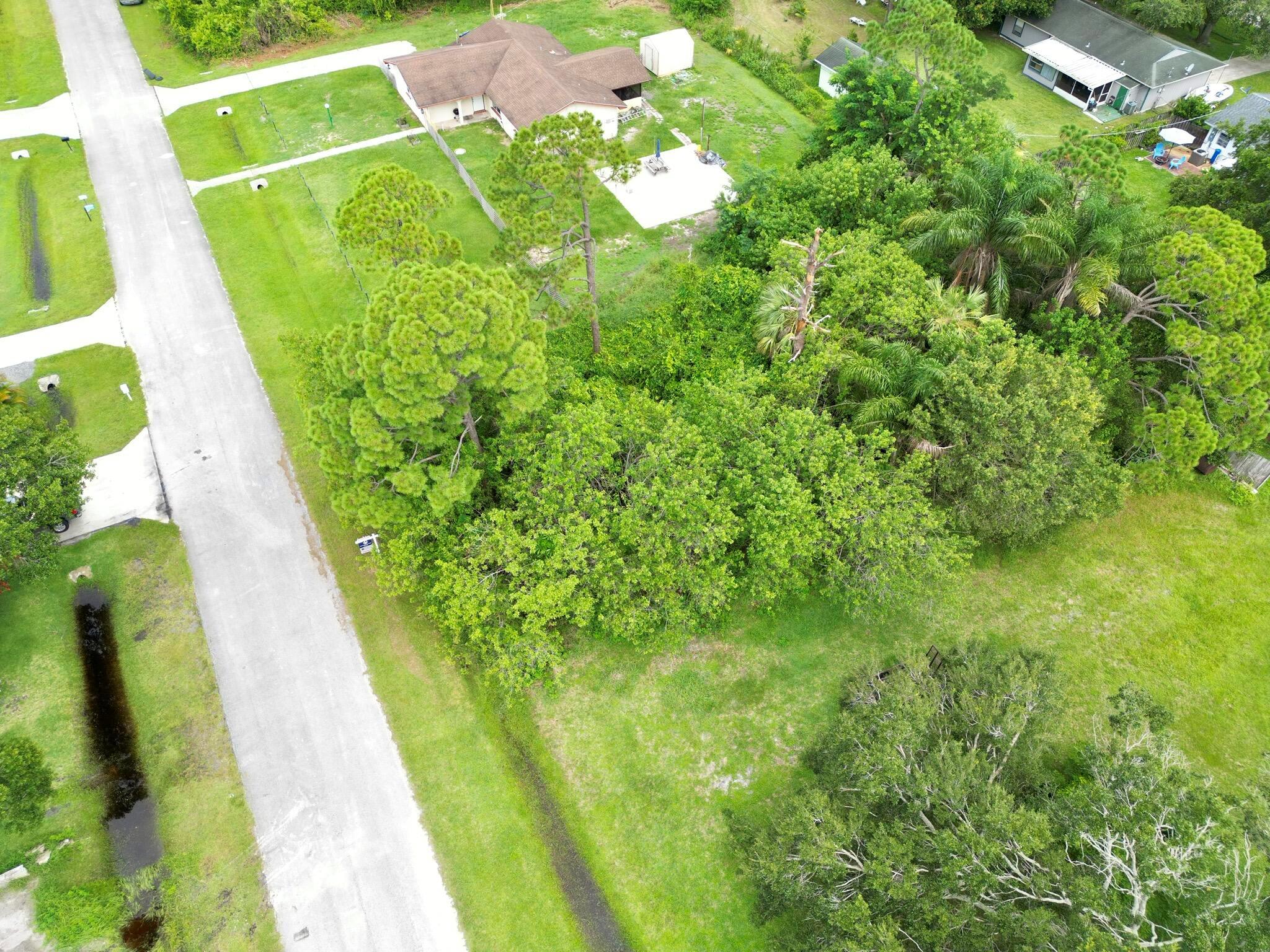 LAKEWOOD PARK - Land