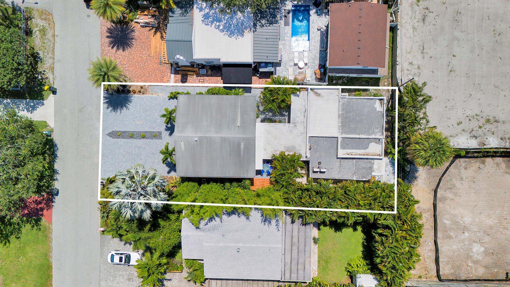 218 NE 10th Street