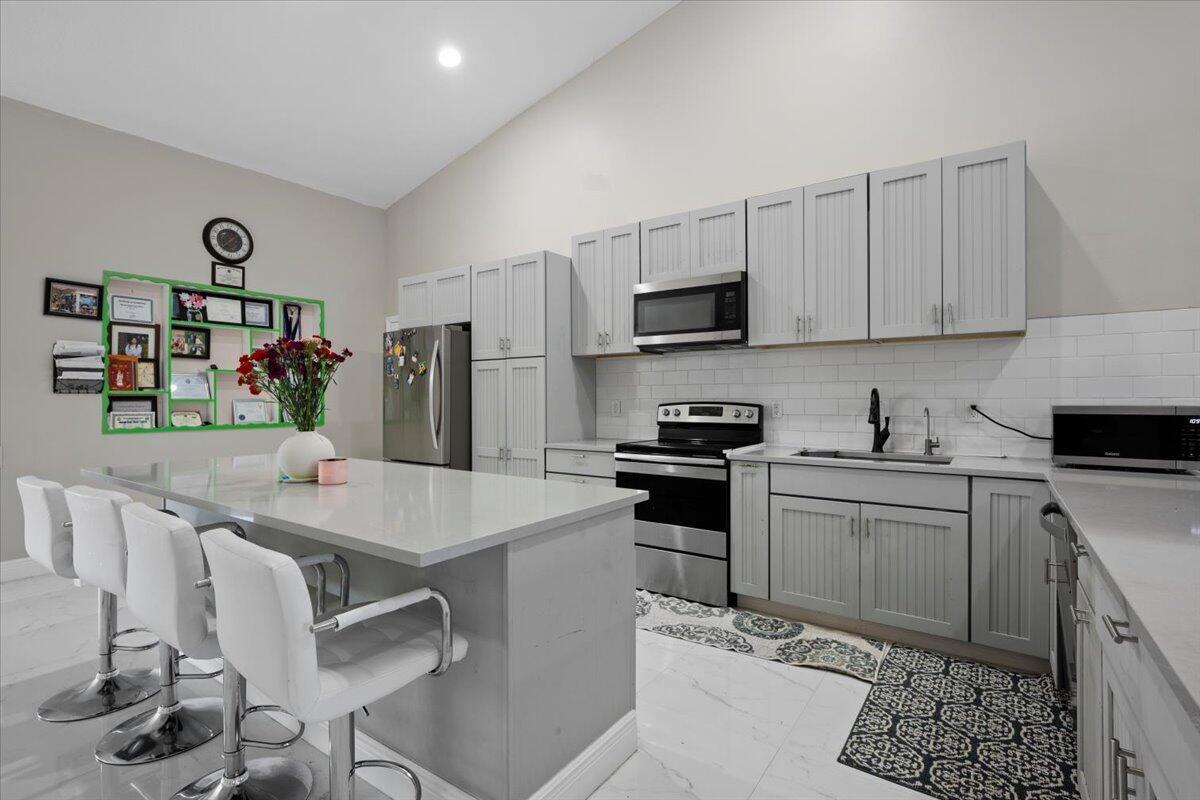 7408 Heathley Drive