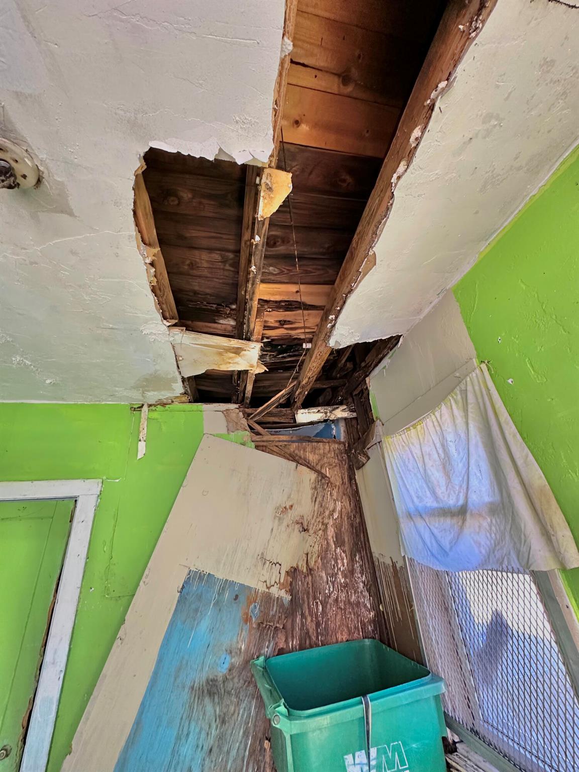 MONROE HEIGHTS - Residential