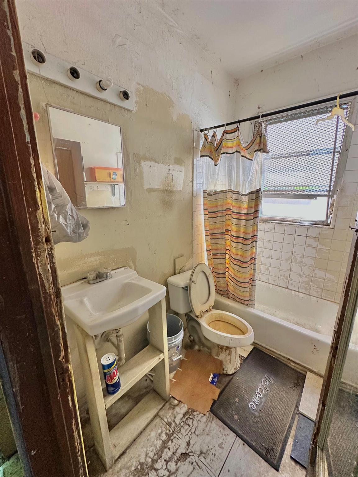 MONROE HEIGHTS - Residential