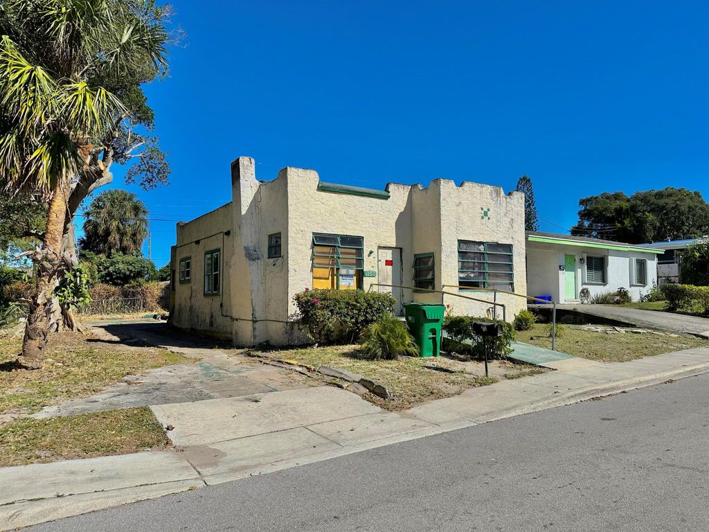Photo of 1150 W 25th Street, Riviera Beach, FL 33404 (MLS # R11141723)