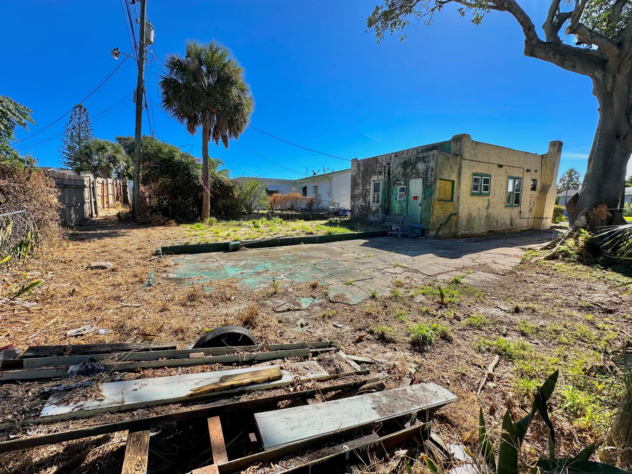 MONROE HEIGHTS - Residential