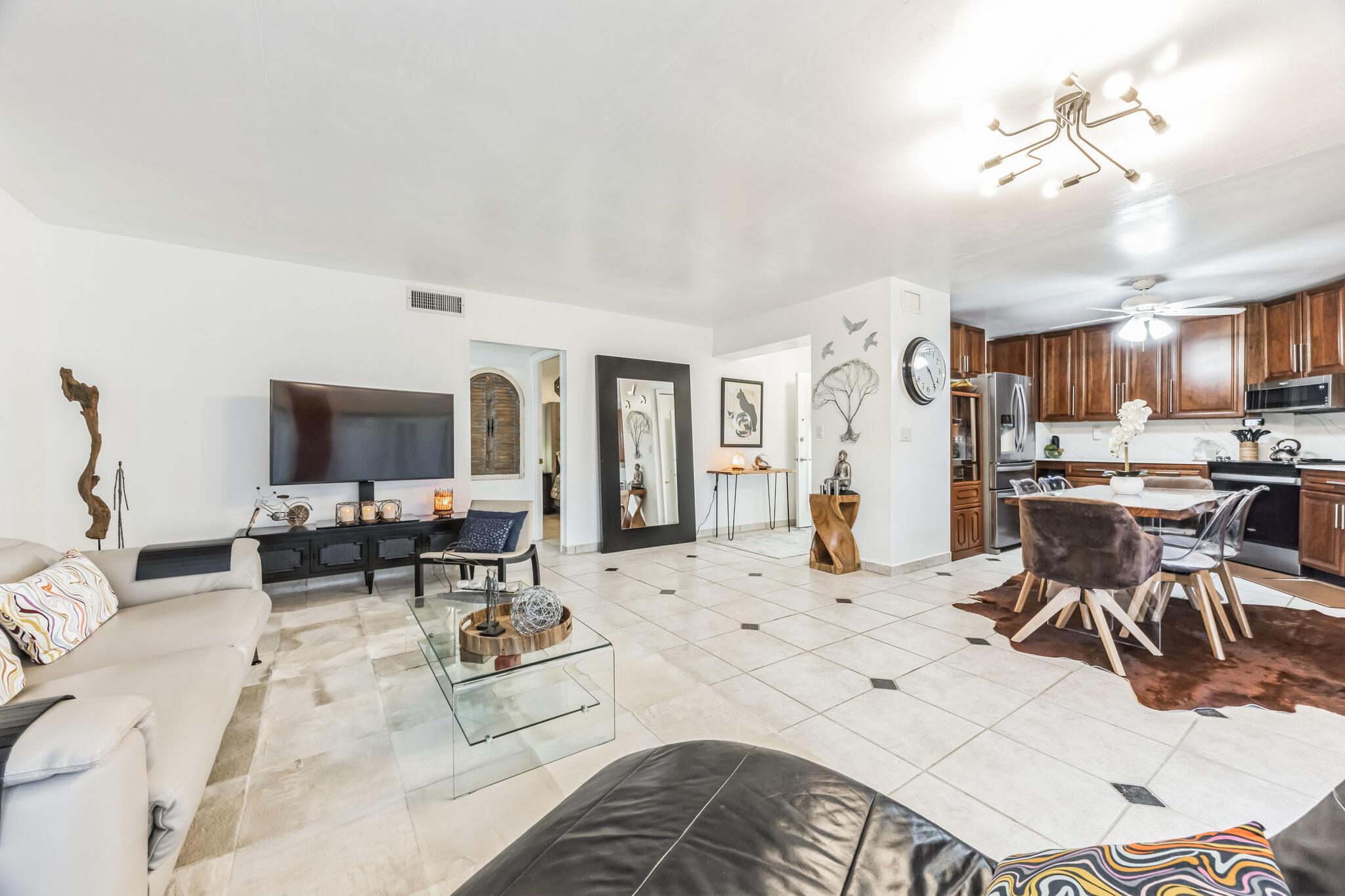 7 Greenway Village 102 N 102