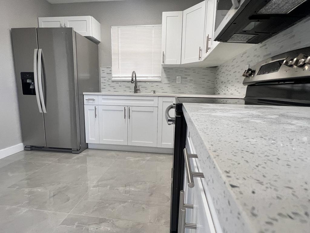 ROLLING GREEN RIDGE 1ST ADD - Residential Lease