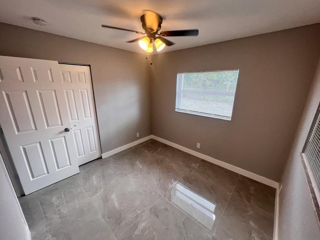 ROLLING GREEN RIDGE 1ST ADD - Residential Lease