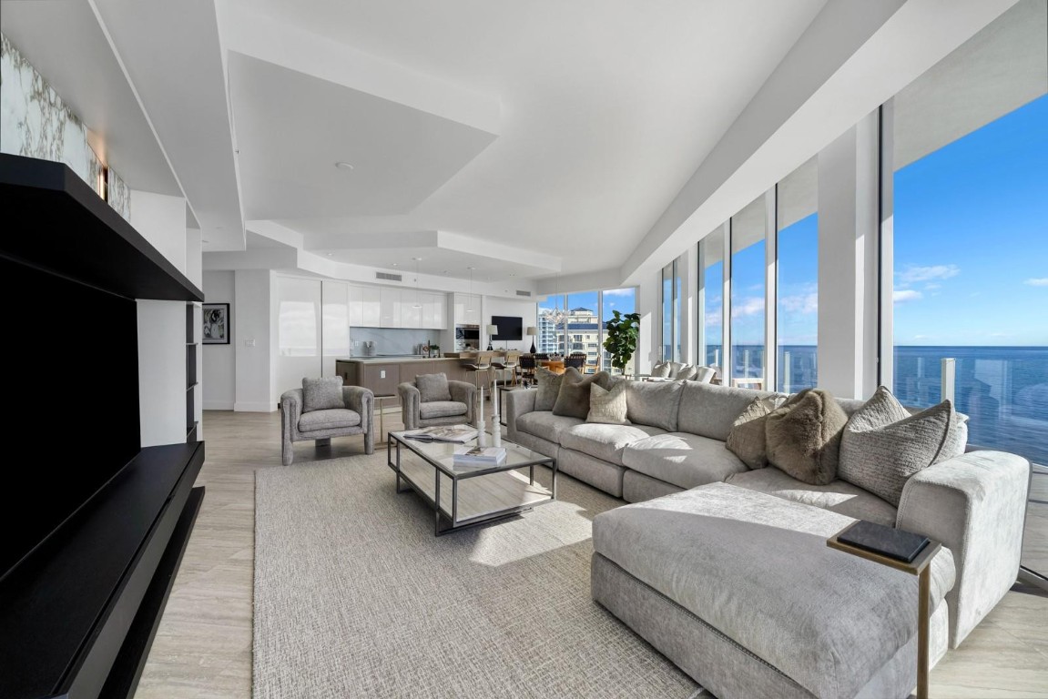 Four Seasons - Residential