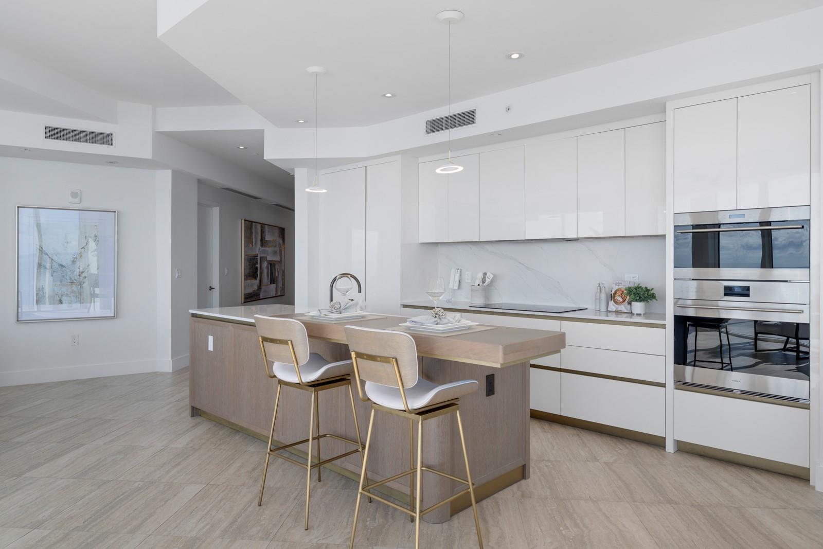 Four Seasons - Residential