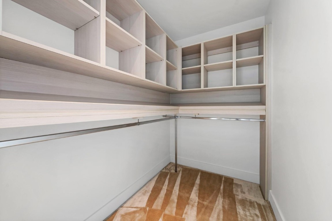 Four Seasons - Residential