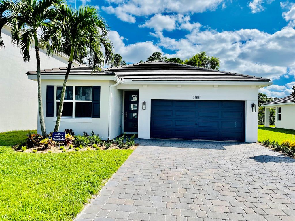 Photo of 7188 Trotwood Lane, Jupiter, FL 33458 (MLS # R11011445)