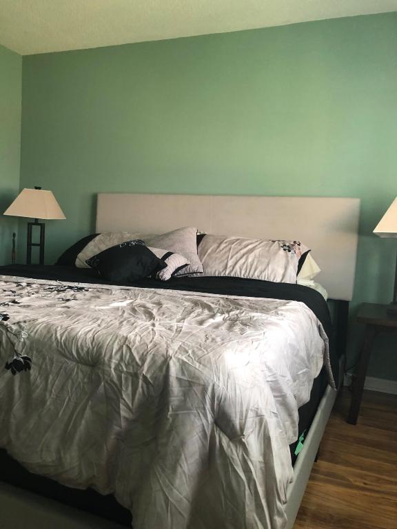 PORTOFINO AT JENSEN BCH CONDO - Residential Lease