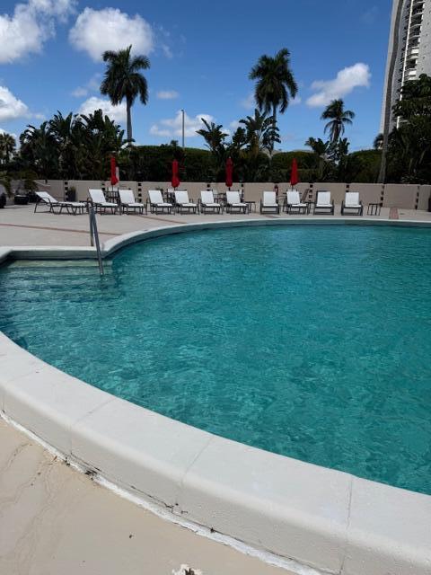 2425 Presidential Way Way 1703