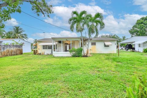 A home in Deerfield Beach