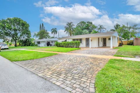 A home in Deerfield Beach