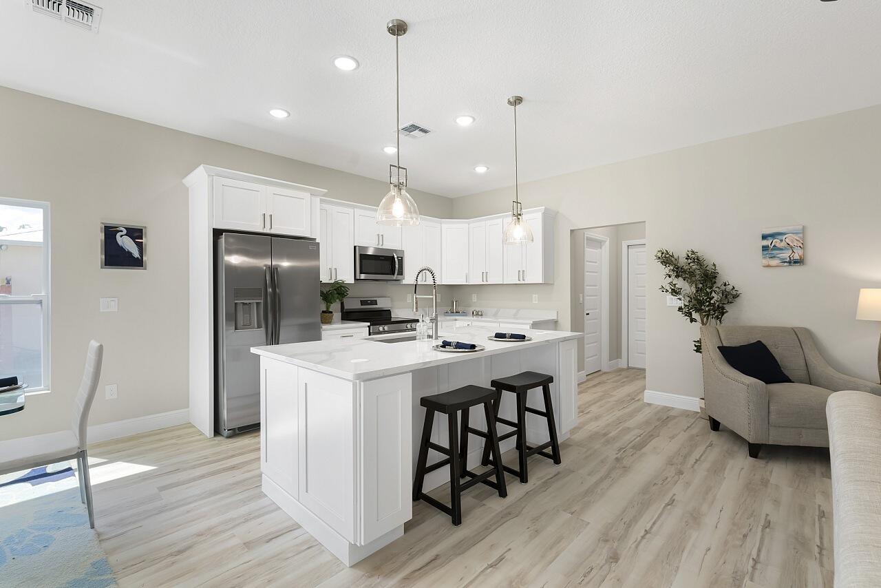 VERO LAKE ESTATES UNIT I - Residential