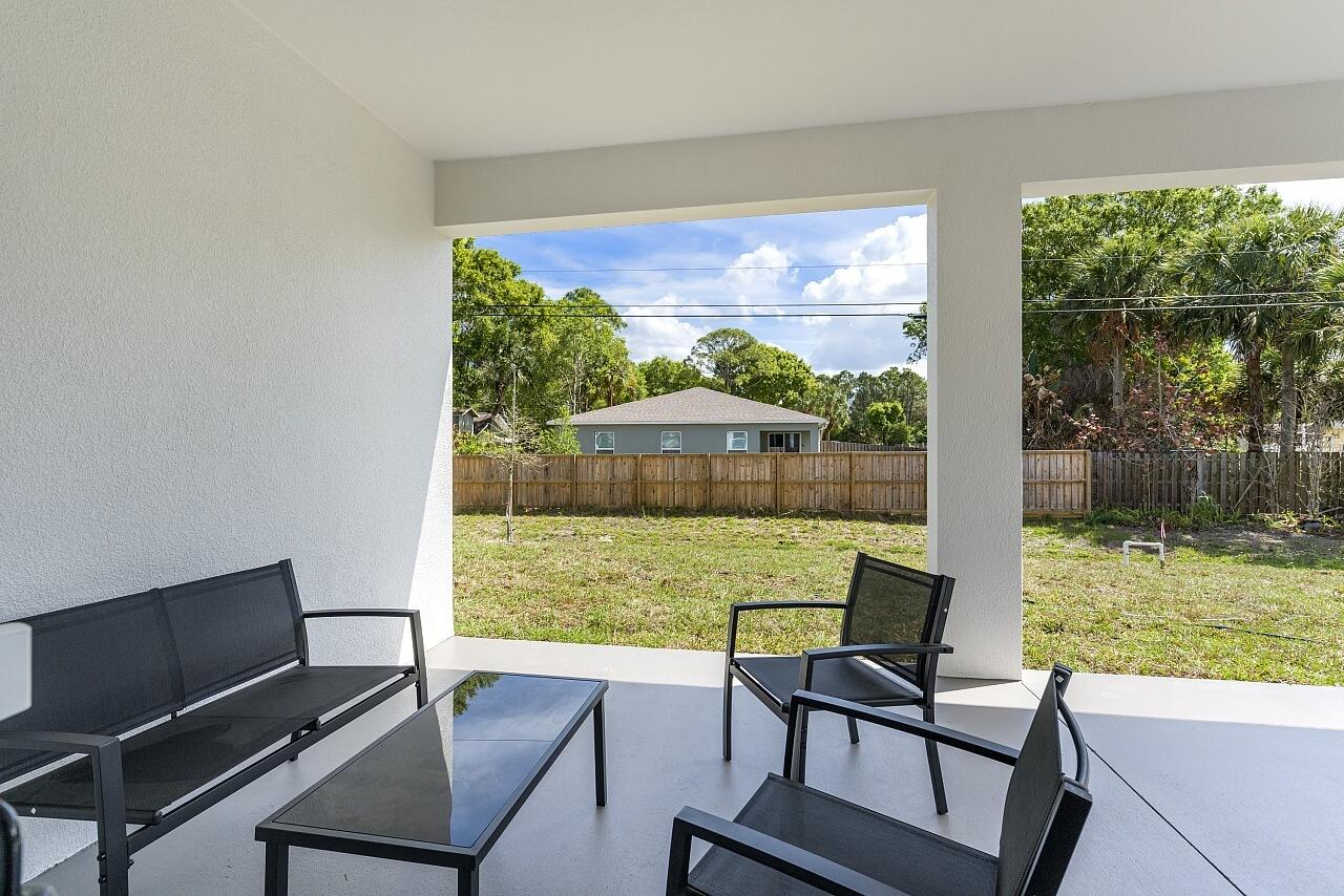 VERO LAKE ESTATES UNIT I - Residential