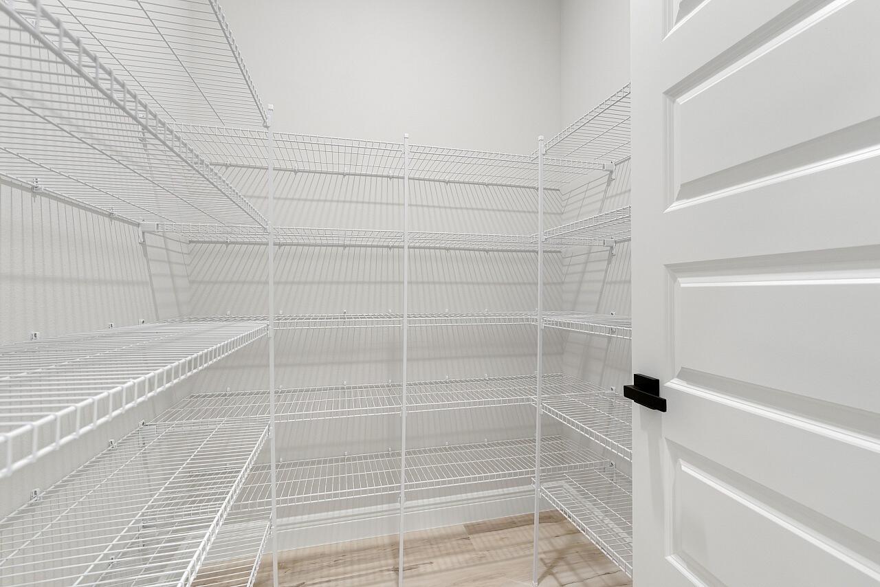 VERO LAKE ESTATES UNIT I - Residential