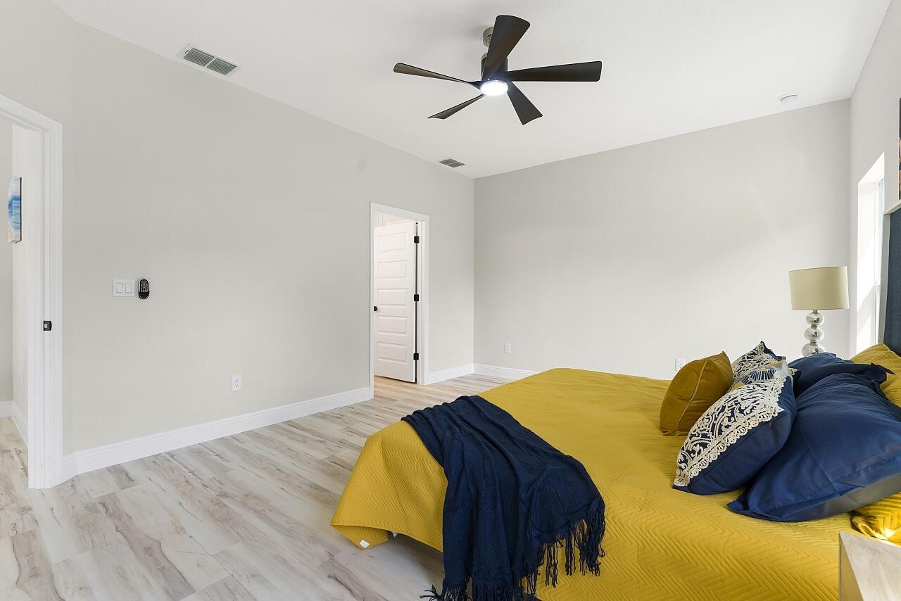 VERO LAKE ESTATES UNIT I - Residential