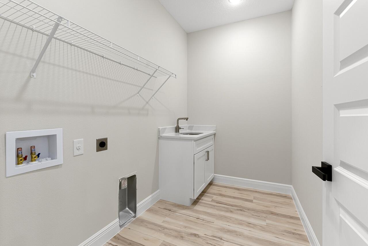 VERO LAKE ESTATES UNIT I - Residential