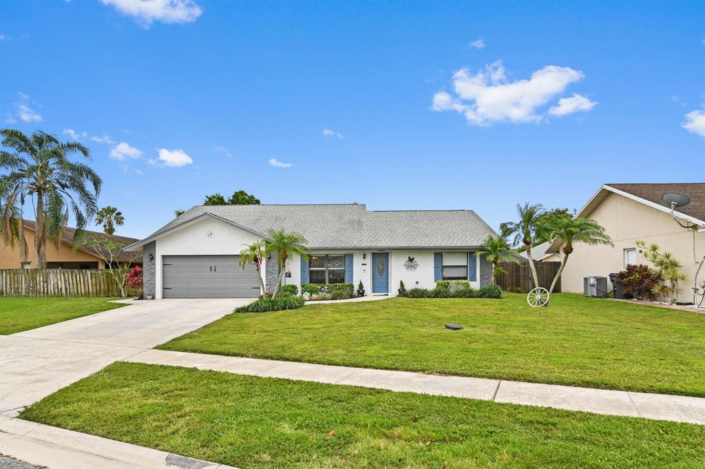 Photo of 6061 Serene Run, Lake Worth, FL 33467 (MLS # R10977148)