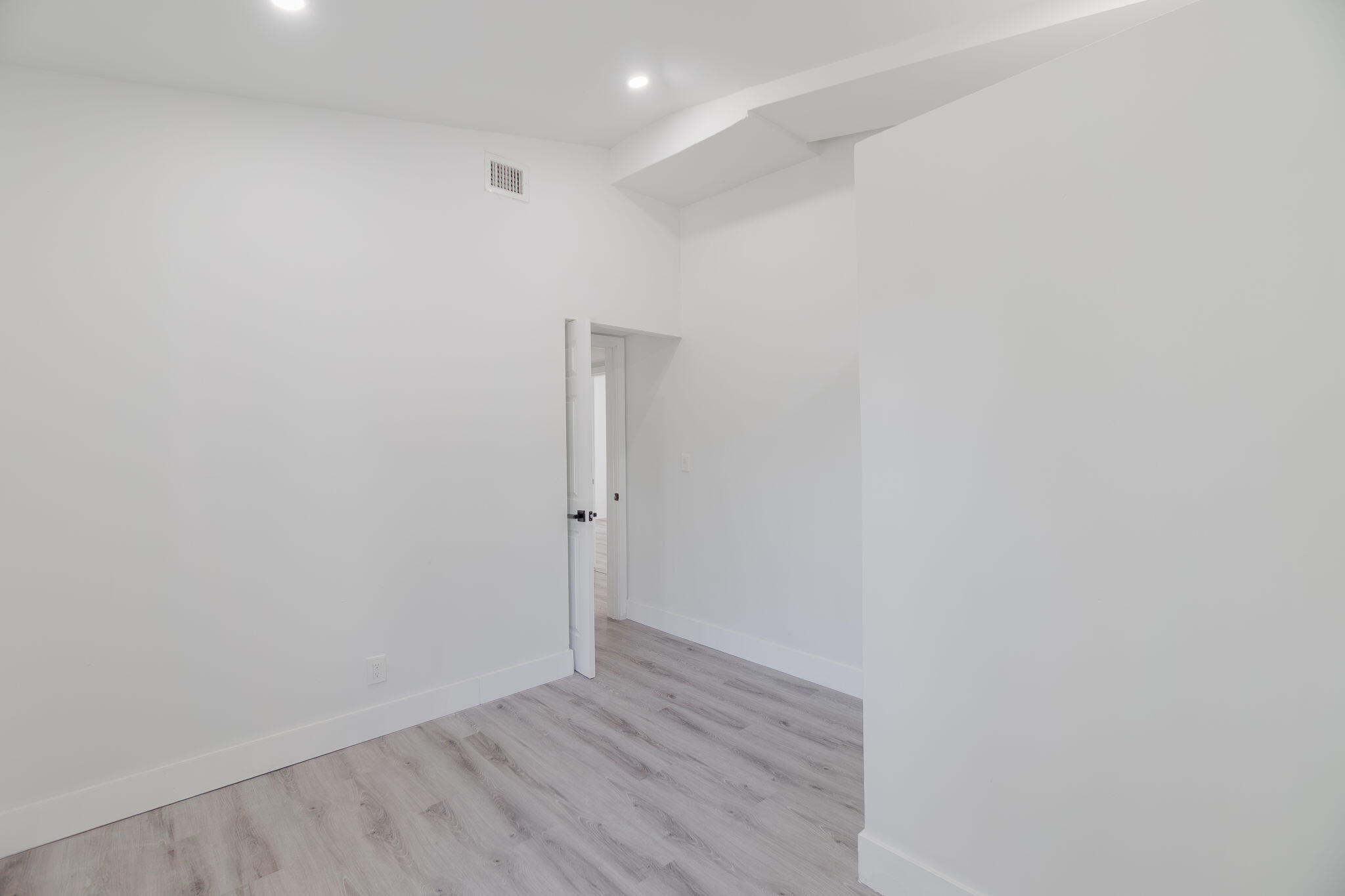 BOWERS PARK - Residential Lease