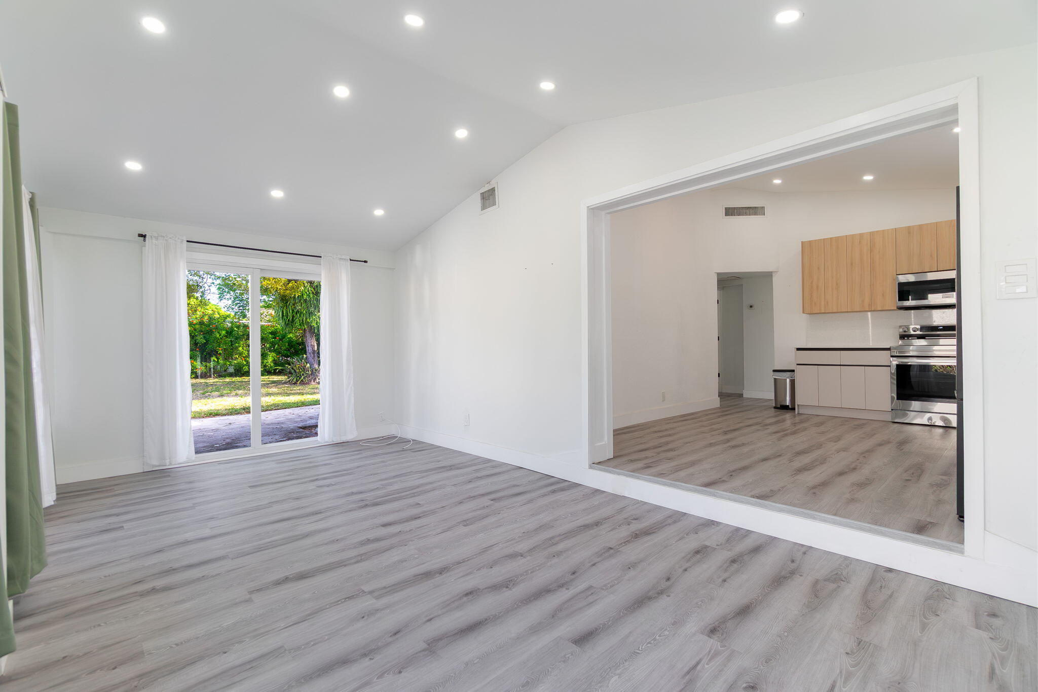 BOWERS PARK - Residential Lease