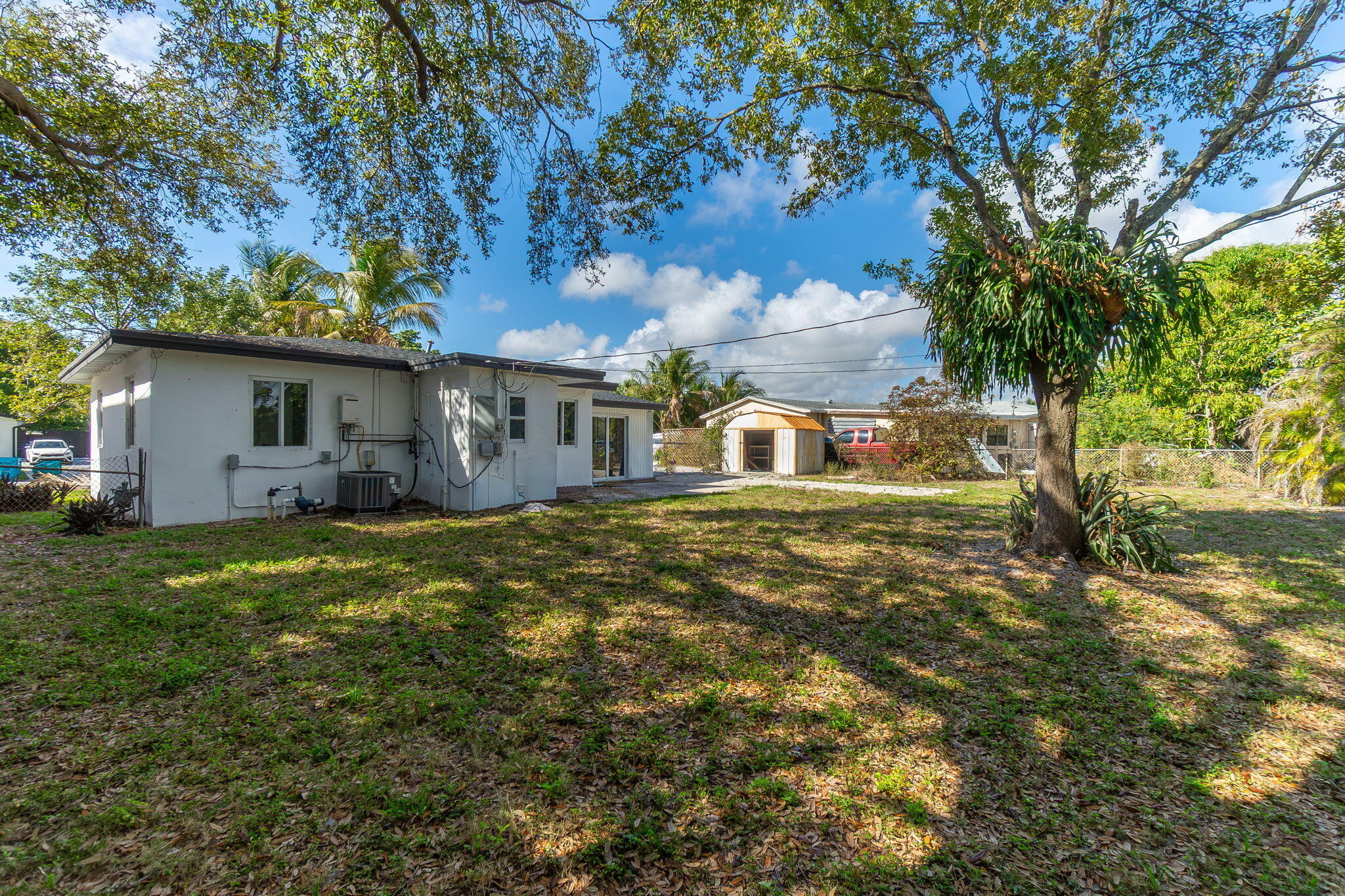 BOWERS PARK - Residential Lease