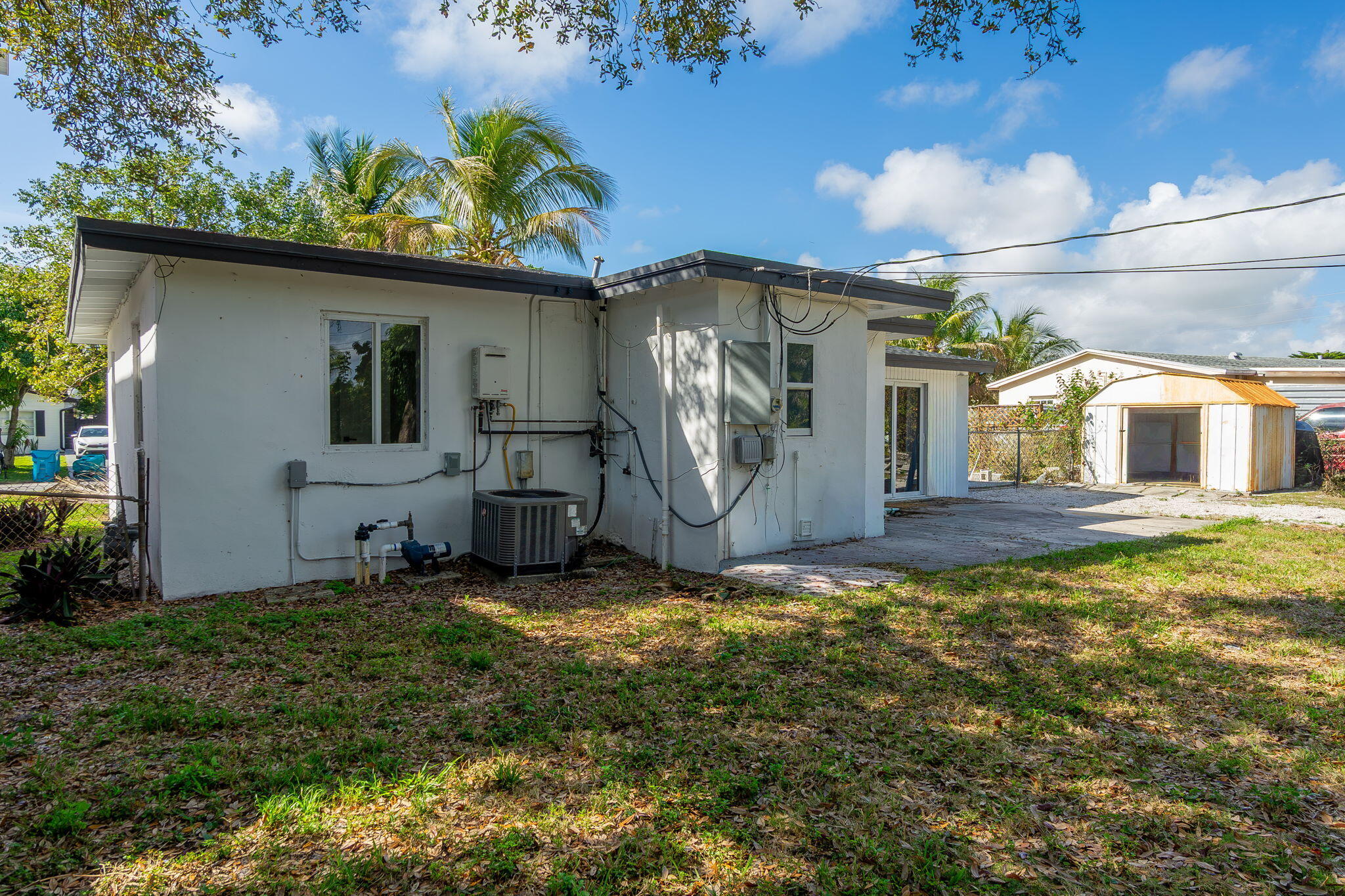 BOWERS PARK - Residential Lease