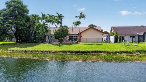 Tiny photo for 9501 Majestic Way, Boynton Beach, FL 33437 (MLS # B26014219)