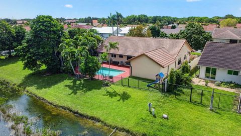 Tiny photo for 9501 Majestic Way, Boynton Beach, FL 33437 (MLS # B26014219)