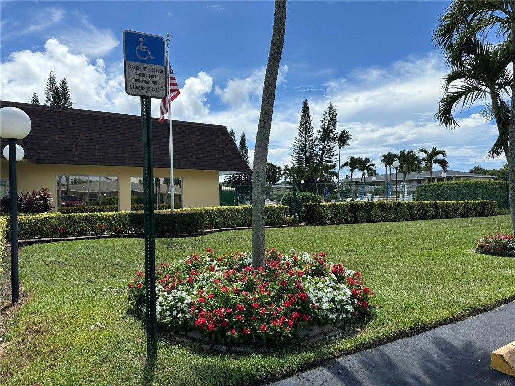 Photo of 1130 Mahogany Way #203, Delray Beach, FL 33445 (MLS # F10517740)