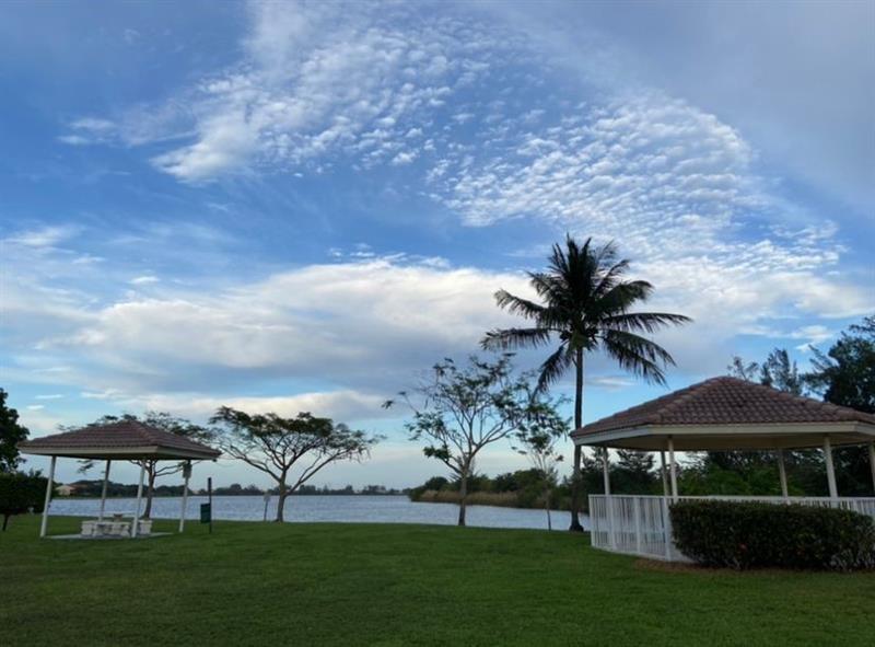 Olympia & York Residentia - Residential Lease