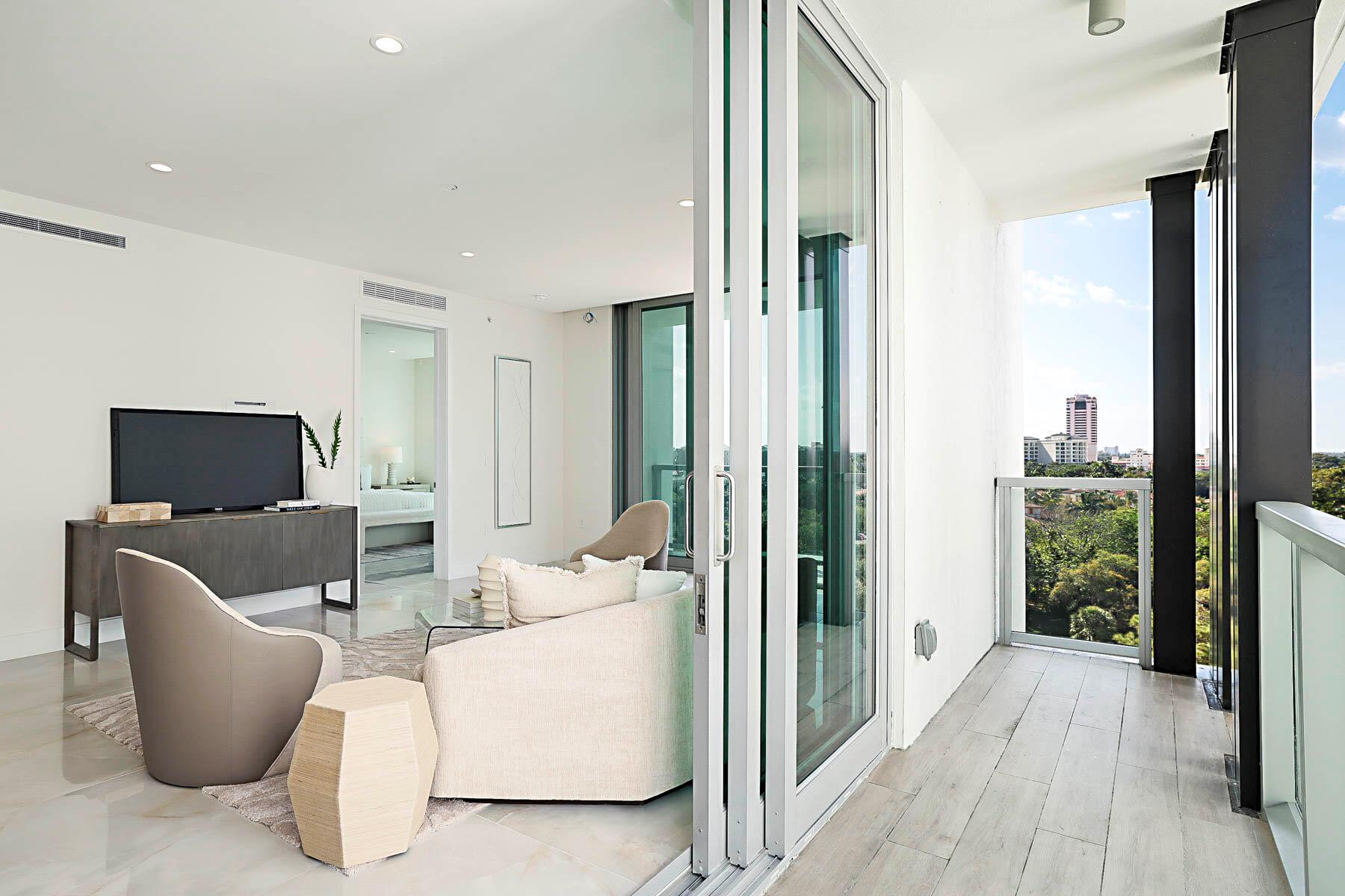 ROYAL PALM RESIDENCES CON - Residential