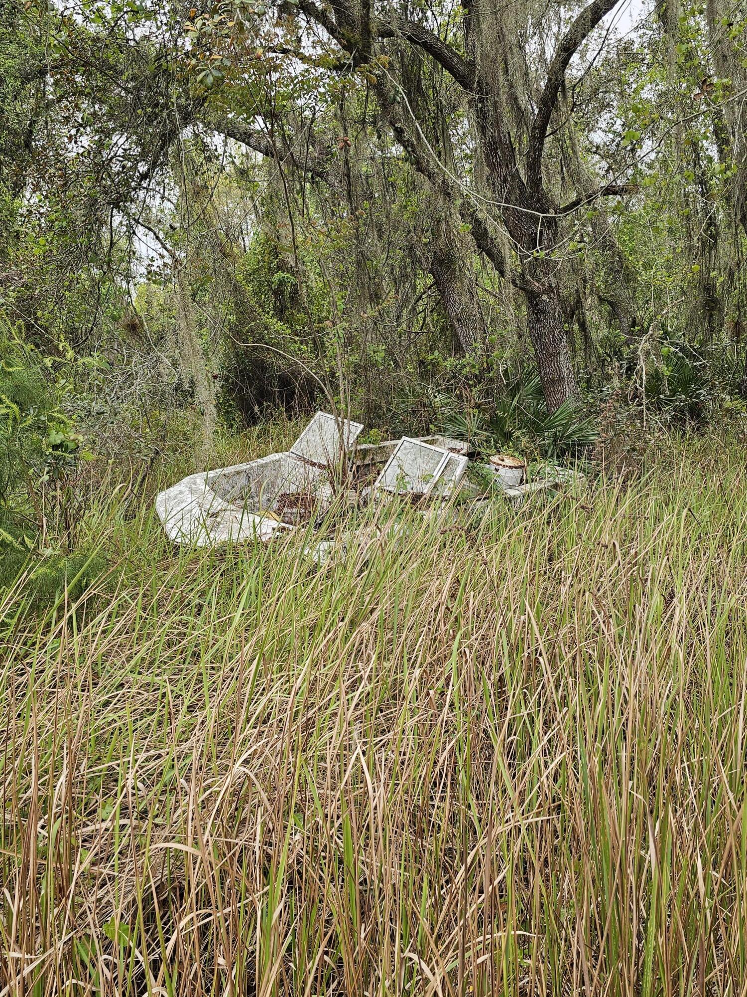 LAKE MONTAZA ESTATES SECTION - Land