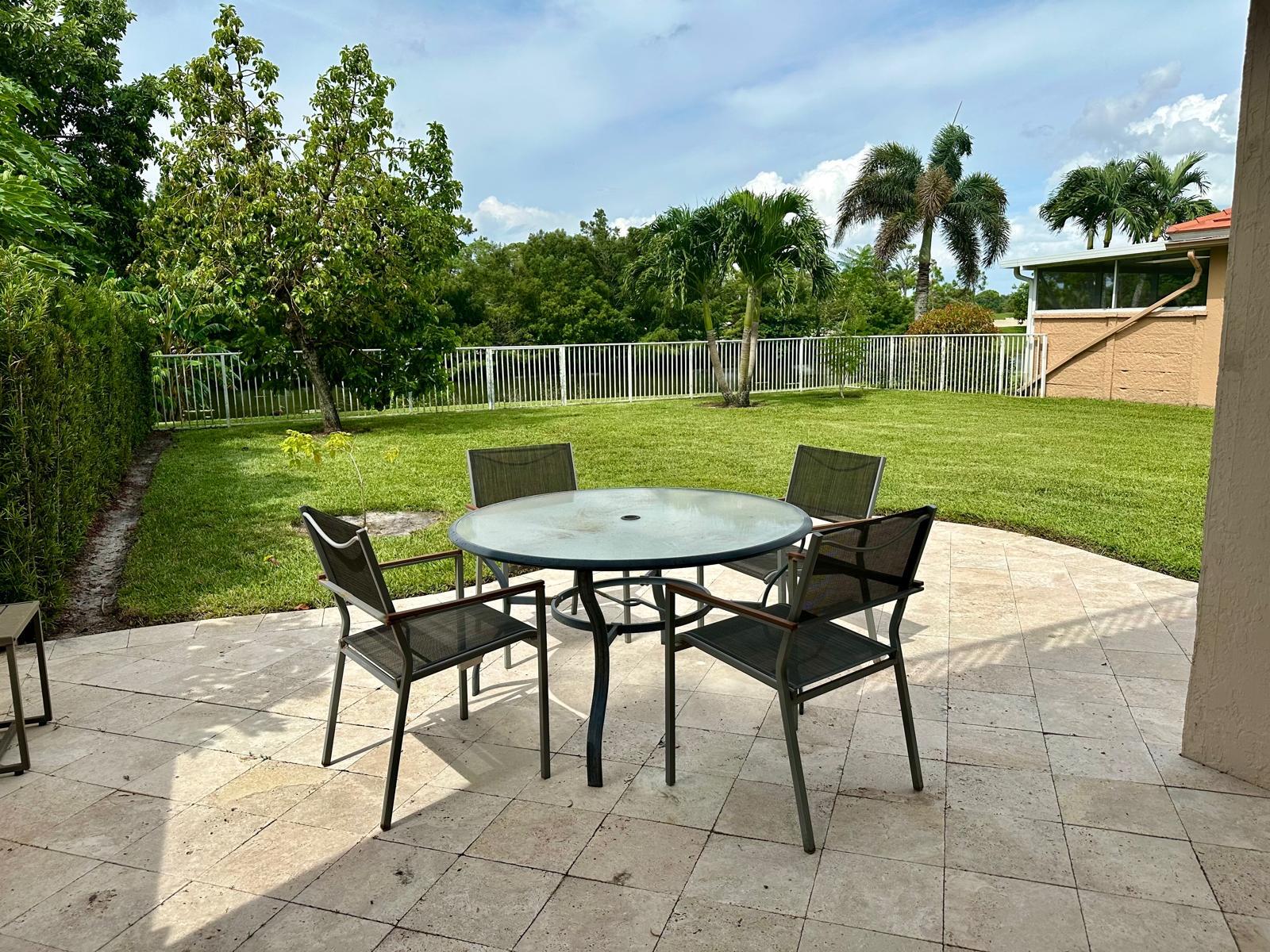 LAKEFIELD OF THE LANDINGS - Residential Lease