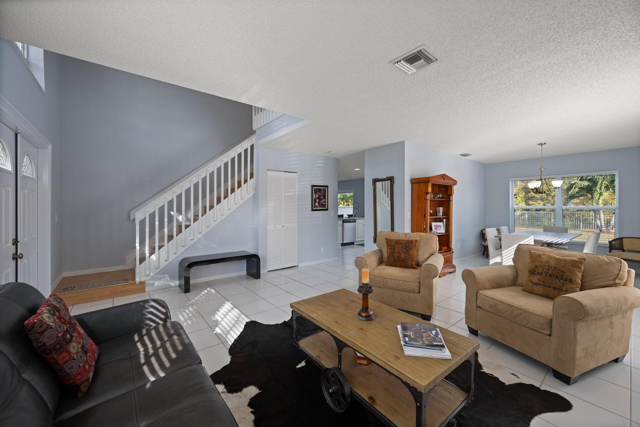 LAKEFIELD OF THE LANDINGS - Residential Lease