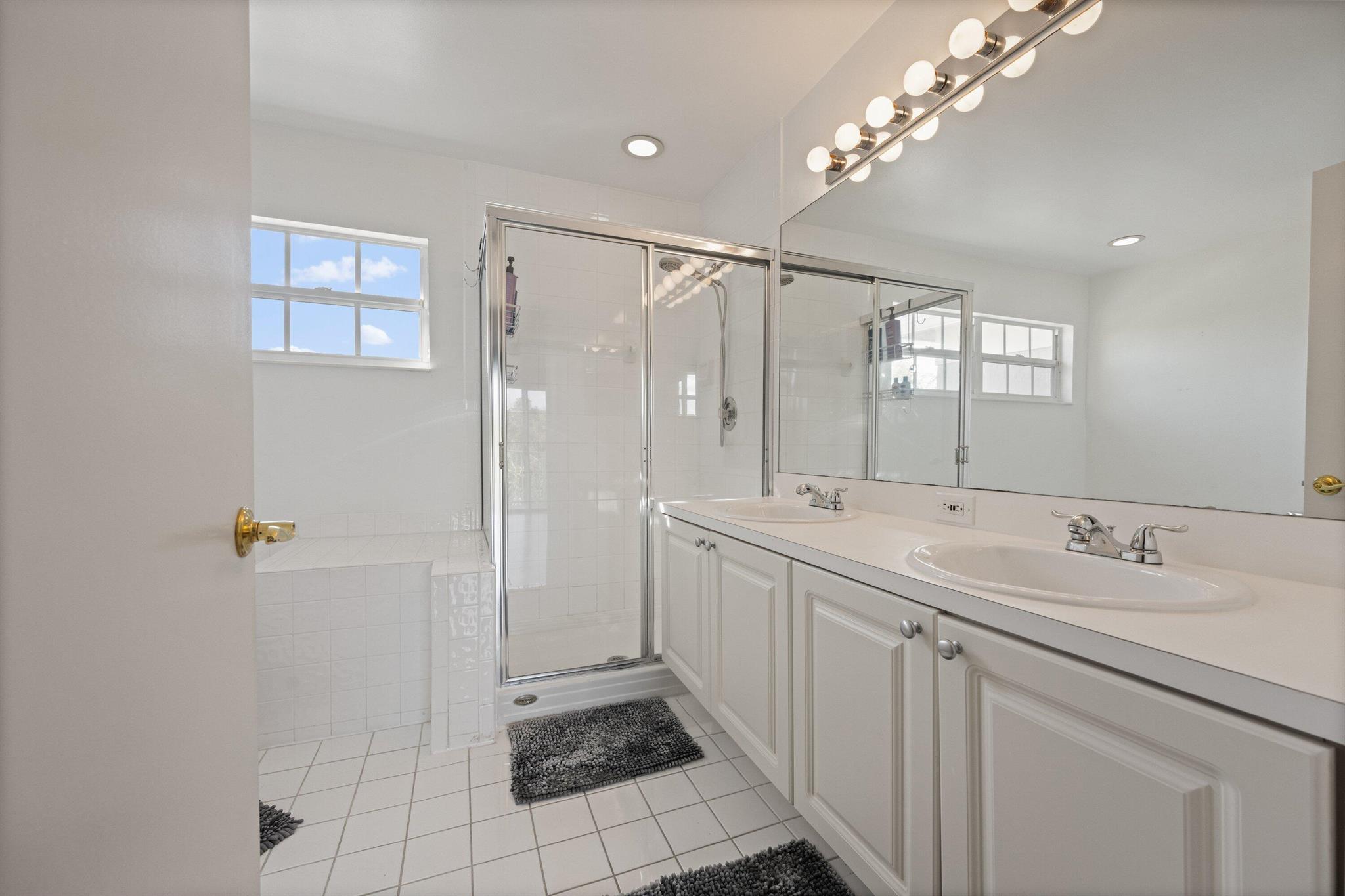 LAKEFIELD OF THE LANDINGS - Residential Lease