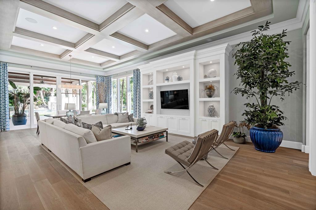 OLD PALM - Residential