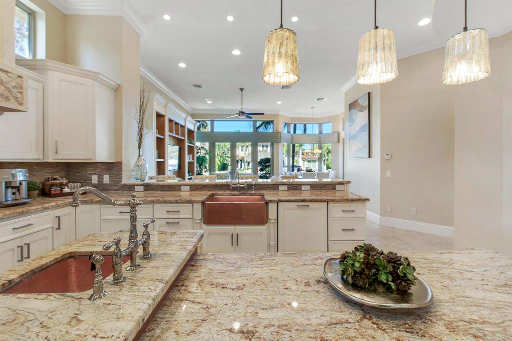 TROPIC ISLE - Residential