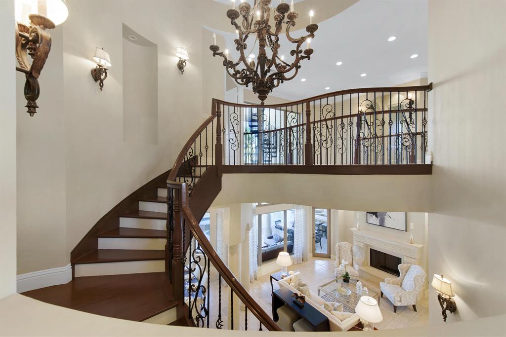 TROPIC ISLE - Residential