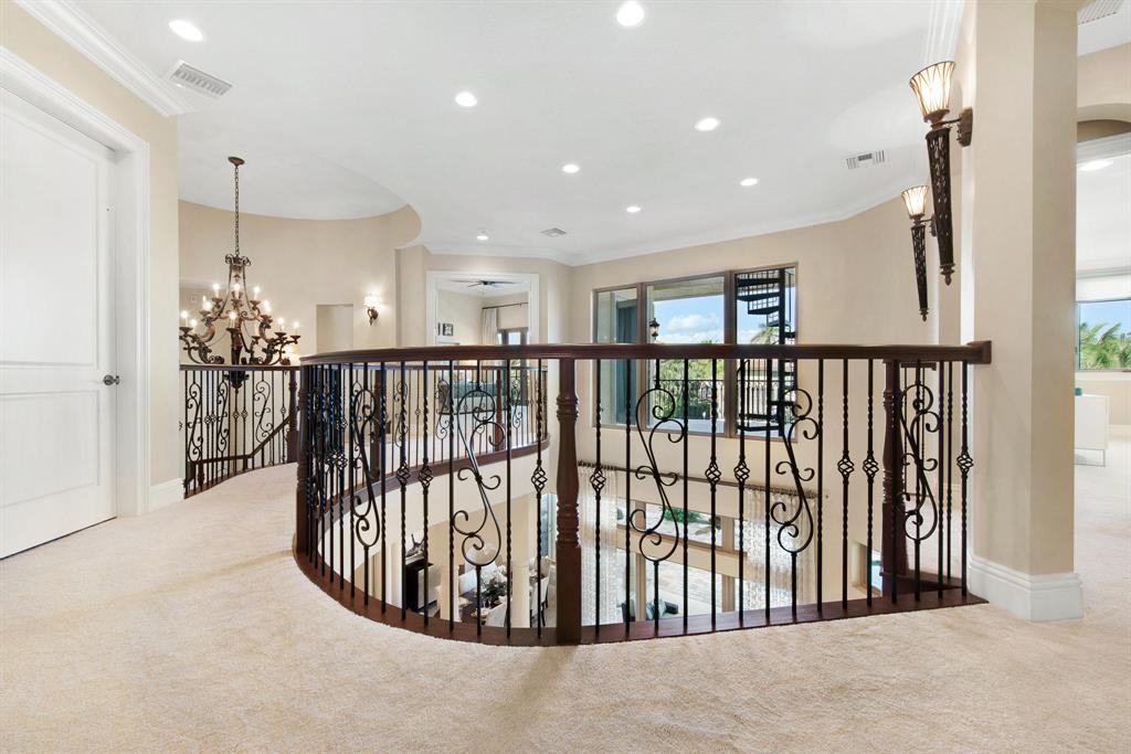 TROPIC ISLE - Residential