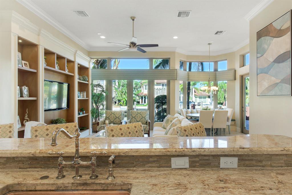 TROPIC ISLE - Residential