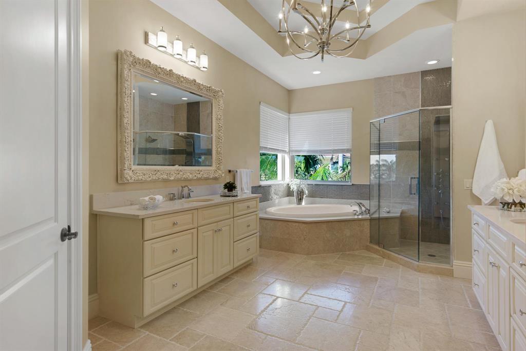 TROPIC ISLE - Residential