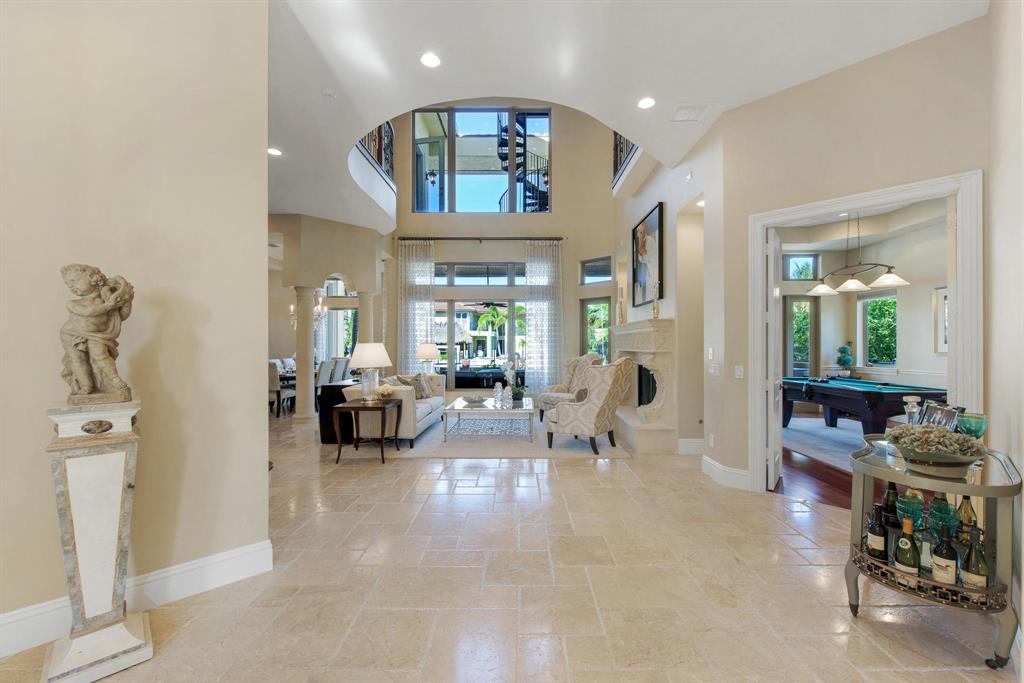 TROPIC ISLE - Residential