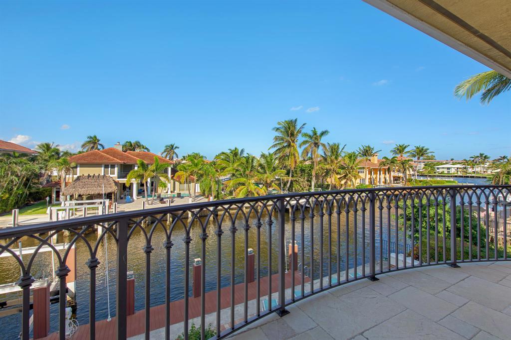 TROPIC ISLE - Residential